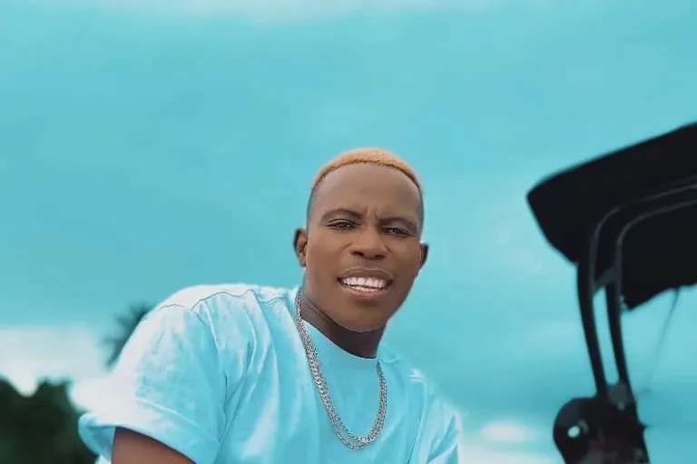 Lil Pazo Fights Off Chain Snatcher in Shocking Onstage Incident Lil Pazo 1