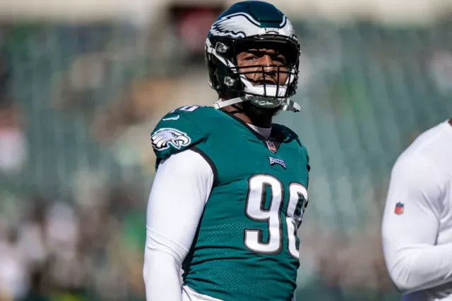 Robert Quinn playing for the Philadelphia Eagles in 2022