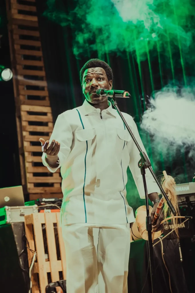 Kenneth Mugabi perform