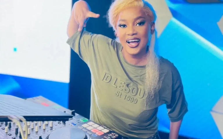 Zahara Toto