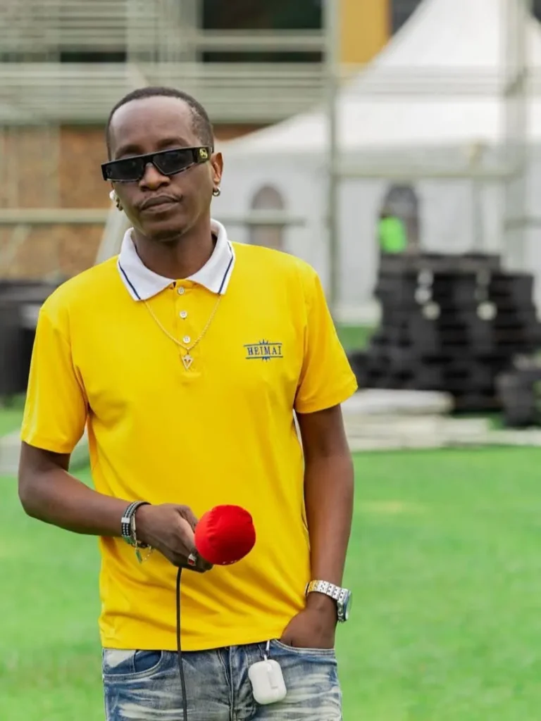 MC Kats yellow