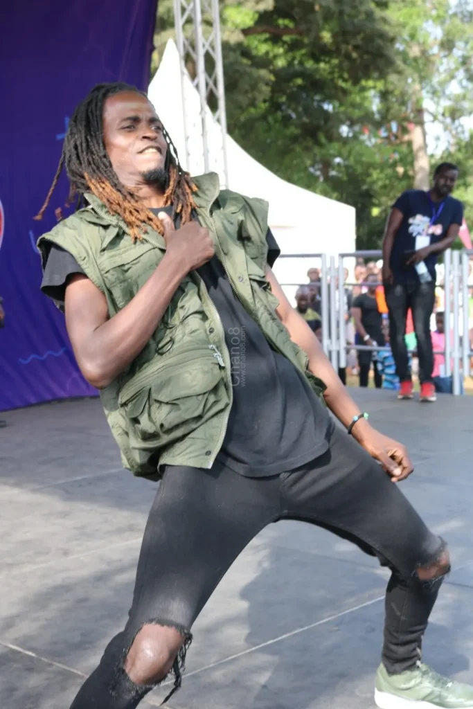 Wembly Mo on performing on stage